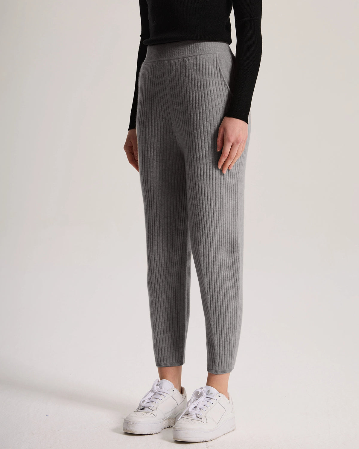 Ribbed Cashmere Jogger