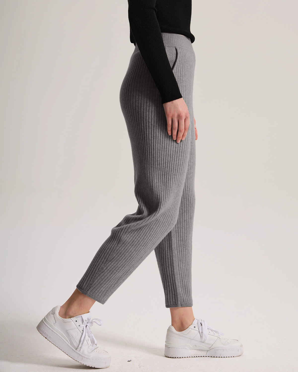 Ribbed Cashmere Jogger