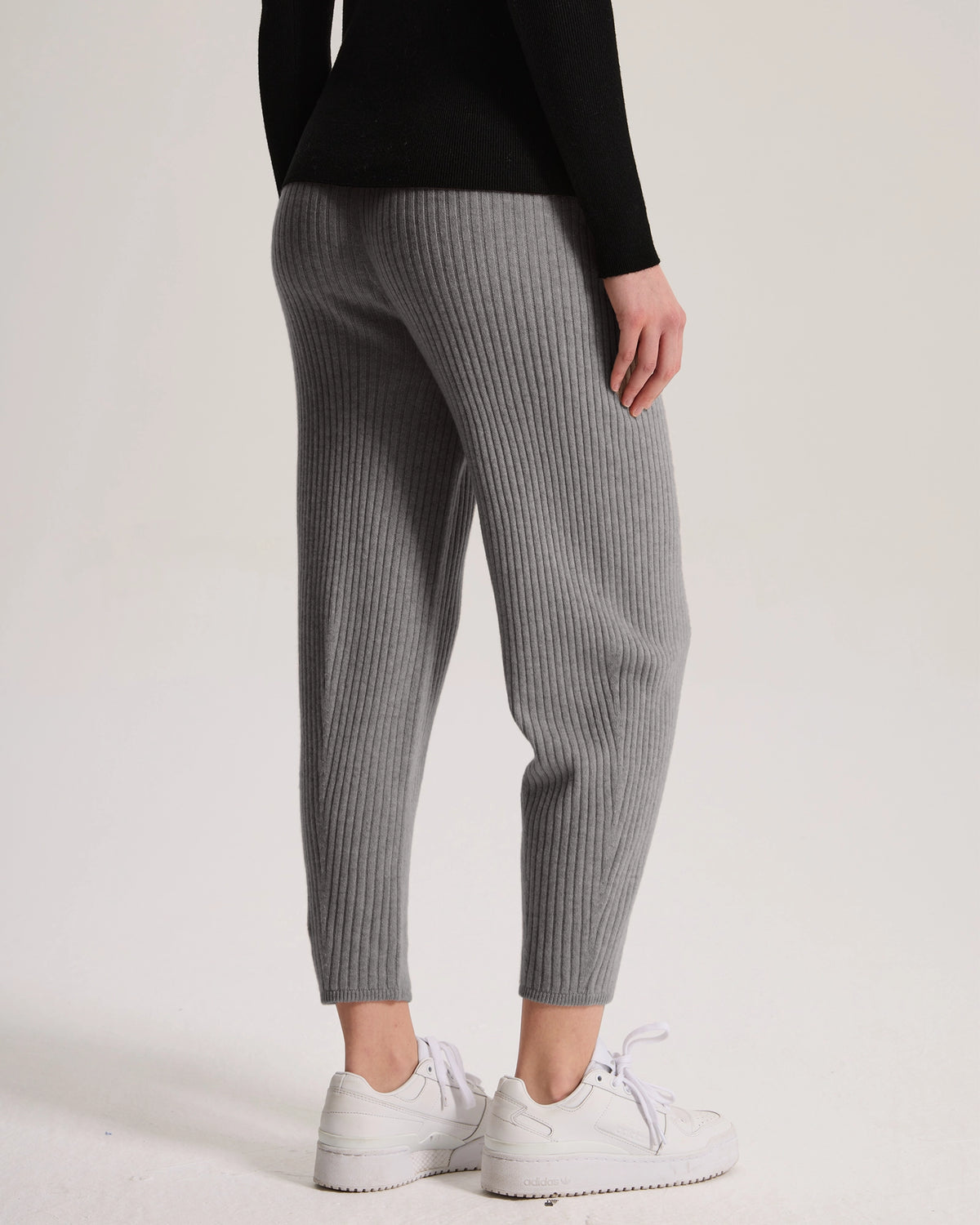 Ribbed Cashmere Jogger