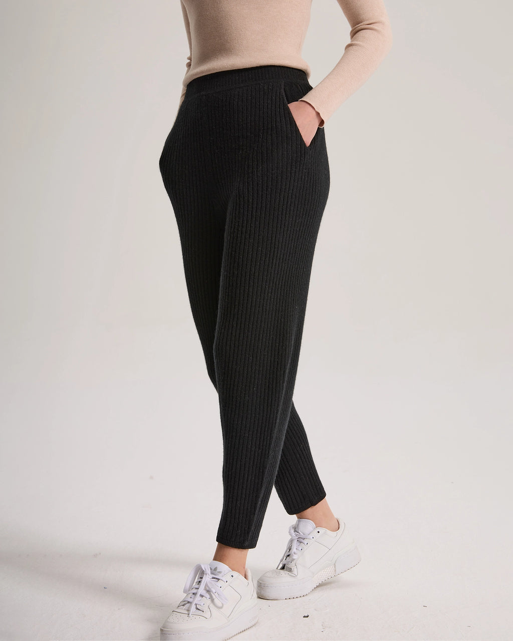 Ribbed Cashmere Jogger