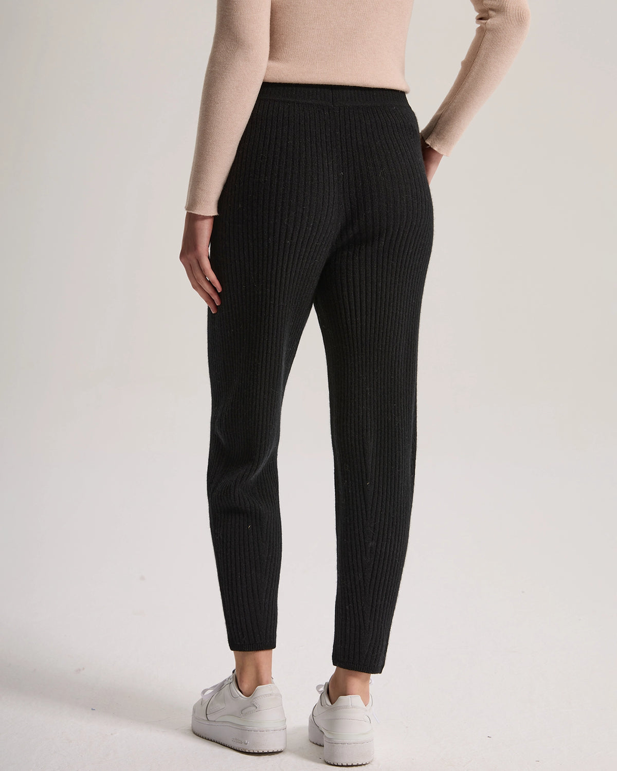 Ribbed Cashmere Jogger
