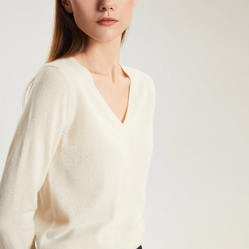 Undyed V-Neck 100 Cashmere Sweater